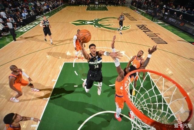 利物浦转会风波：迪奥曼德标价1亿，埃利奥特或成交易筹码！
